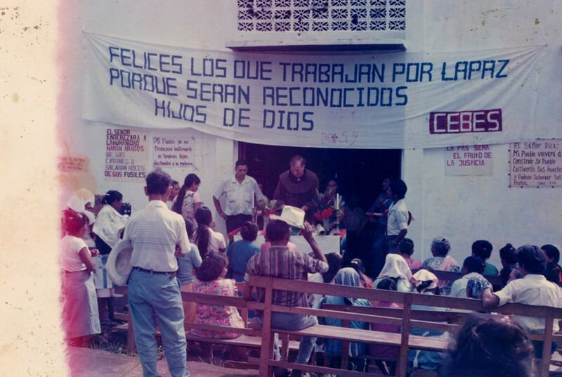Archivo:Historia de las CEBES Etapa 1 imagen6.jpg
